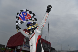 Yarış galibi Patrick Pilet, Porsche Team
