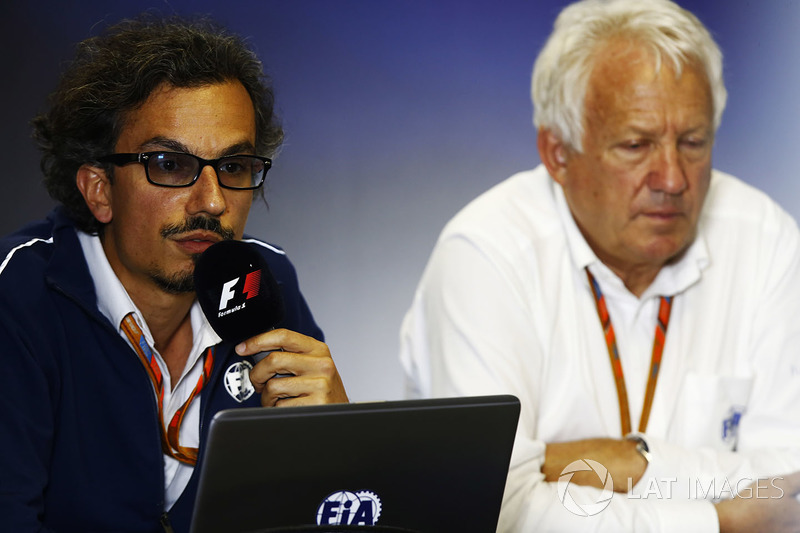 Laurent Mekies, FIA-Sicherheitschef, Charlie Whiting, FIA-Rennleiter