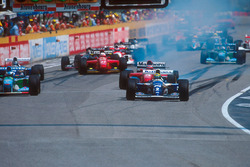 Start: Ayrton Senna, Williams FW16, Michael Schumacher, Benetton B194