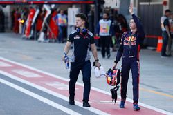 Daniil Kvyat, Scuderia Toro Rosso, con sus  fans