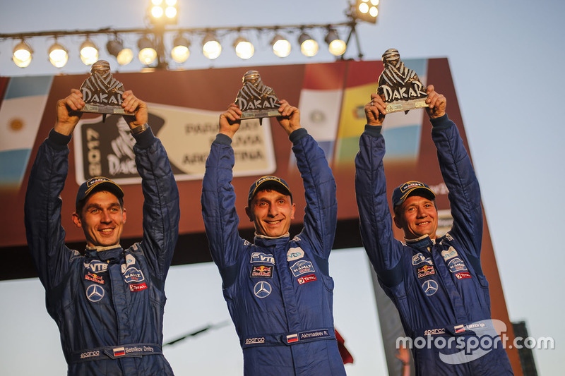 #513 Kamaz Master: Dmitry Sotnikov, Ruslan Akhmadeev, Igor Leonov