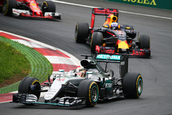 Lewis Hamilton, Mercedes AMG F1 W07 Hybrid