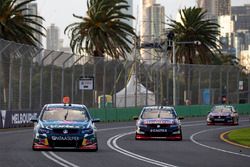 Craig Lowndes, Triple Eight Race Engineering Holden et Shane van Gisbergen, Triple Eight Race Engineering Holden