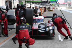 #8 Audi Sport Team Joest Audi R18: Lucas di Grassi, Loic Duval, Oliver Jarvis