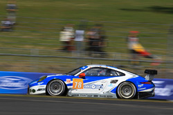 #78 KCMG Porsche 911 RSR: Christian Ried, Wolf Henzler, Joël Camathias