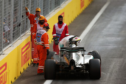 Lewis Hamilton, Mercedes AMG F1 W07 Hybrid crashed out of qualifying