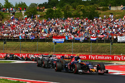 Карлос Сайнс-мл., Scuderia Toro Rosso STR11