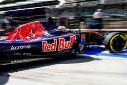 Carlos Sainz Jr., Scuderia Toro Rosso STR11