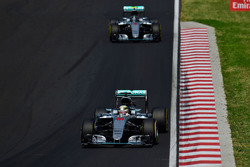 Lewis Hamilton, Mercedes AMG F1 W07 Hybrid