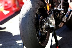 Le pneu arrière Michelin du vainqueur Andrea Iannone, Ducati Team