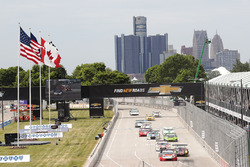 #48 Paul Miller Racing Lamborghini Huracan : Bryan Sellers, Madison Snow, en tête lors du départ des GTD