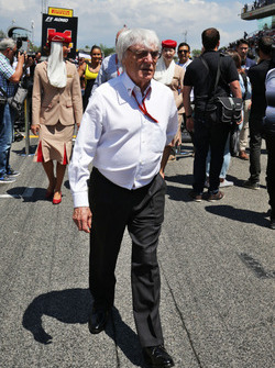Bernie Ecclestone, on the grid