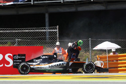 Nico Hulkenberg, Sahara Force India F1 VJM09 retired from the race