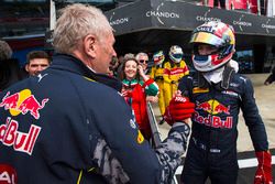 Helmut Marko felicita a Pierre Gasly, Prema Racing