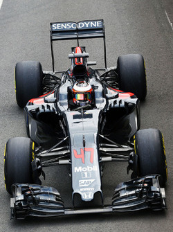 Stoffel Vandoorne, McLaren MP4-31 Test and Reserve Driver