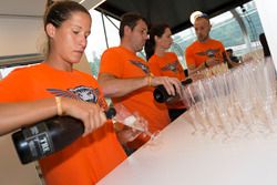 Atmosfera durante la presentazione della bici Orange1 by Colnago dedicata alla 24 Ore di Spa