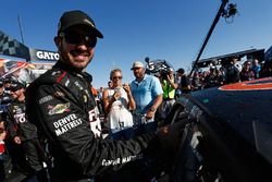 Ganador de la carrera Martin Truex Jr., Furniture Row Racing Toyota