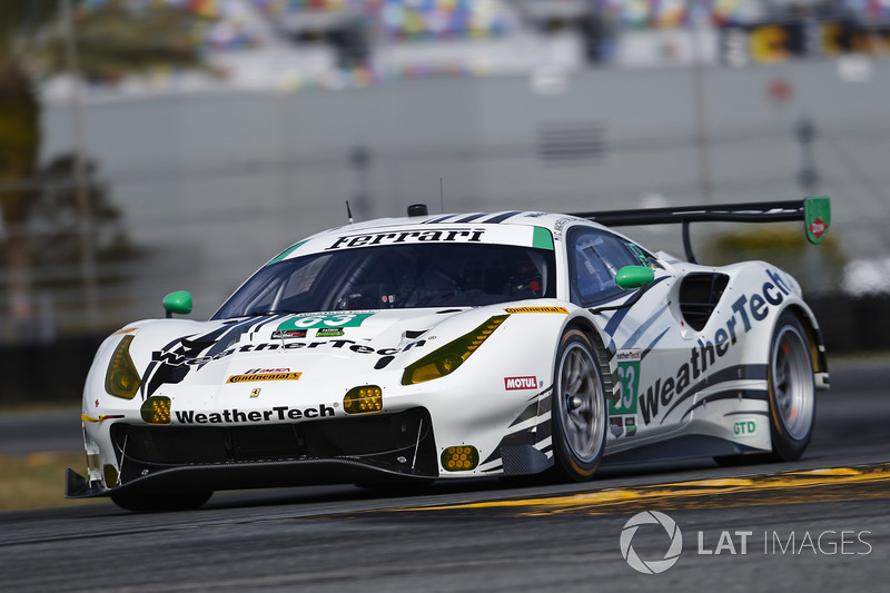 #63 Scuderia Corsa Ferrari 488 GT3: Cooper MacNeil, Alessandro Balzan, Gunnar Jeannette, Jeff Segal