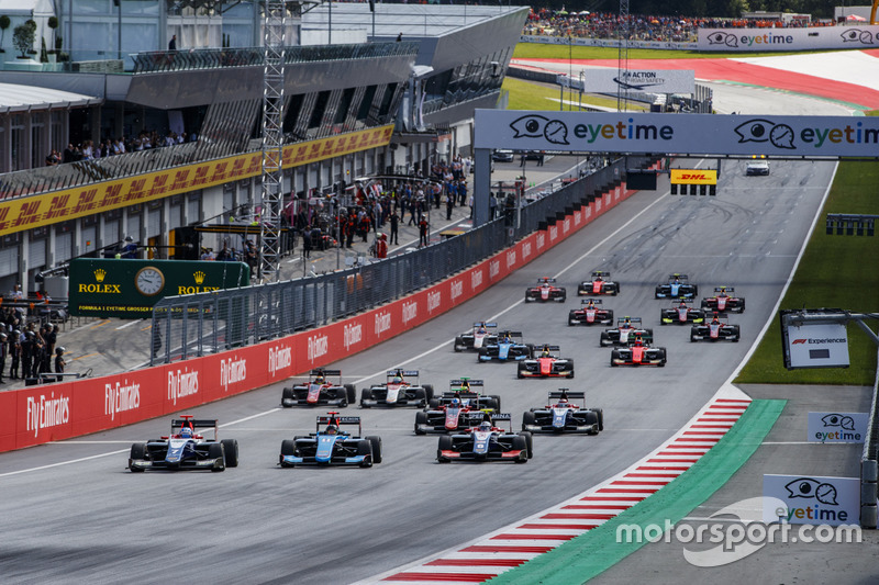 Ryan Tveter, Trident devance David Beckmann, Jenzer Motorsport, Giuliano Alesi, Trident, et le reste du peloton au départ
