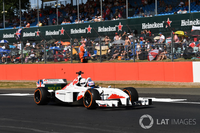 Jenson Button, F1 Experiences 2-Seater Driver and F1 Experiences 2-Seater passenger Guy Martin,