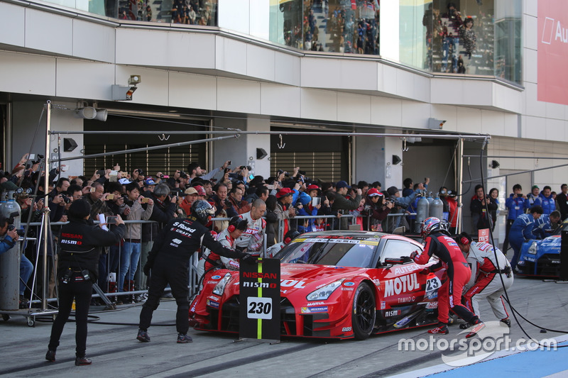 №23 Motul Autech GT-R