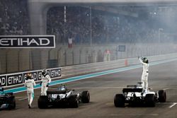 Le deuxième, Lewis Hamilton, Mercedes AMG F1, le vainqueur Valtteri Bottas, Mercedes AMG F1, et Felipe Massa, Williams