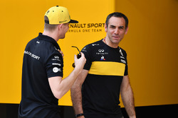 Nico Hulkenberg, Renault Sport F1 Team et Cyril Abiteboul, directeur général Renault Sport F1
