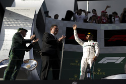 Podio: segundo lugar Lewis Hamilton, Mercedes-AMG