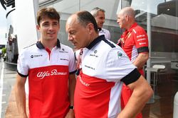 Charles Leclerc, Sauber and Frederic Vasseur, Sauber, Team Principal