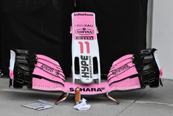 Nez et aileron avant d'une Force India VJM11