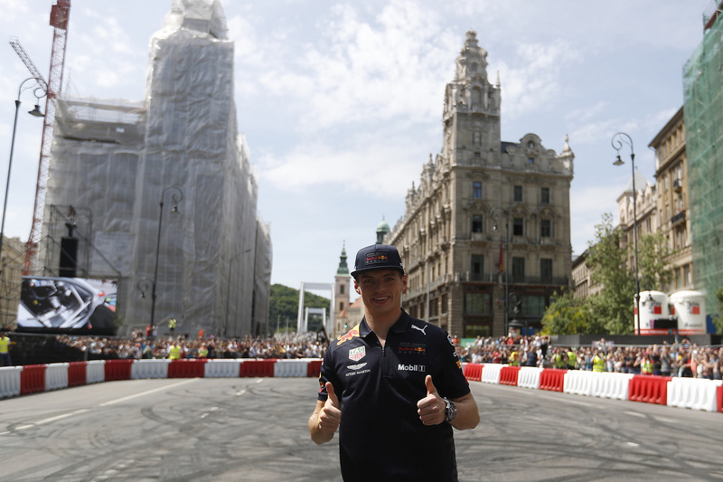 Max Verstappen, Red Bull Racing posa para una foto