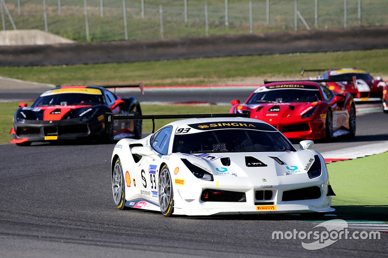 #93 HR Owen Ferrari 488: Chris Froggatt