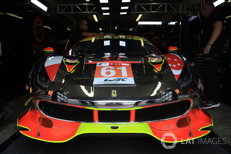 #61 Clearwater Racing Ferrari 488 GTE