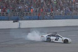 Race winner Brad Keselowski, Team Penske Ford