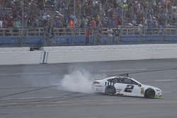 Race winner Brad Keselowski, Team Penske Ford