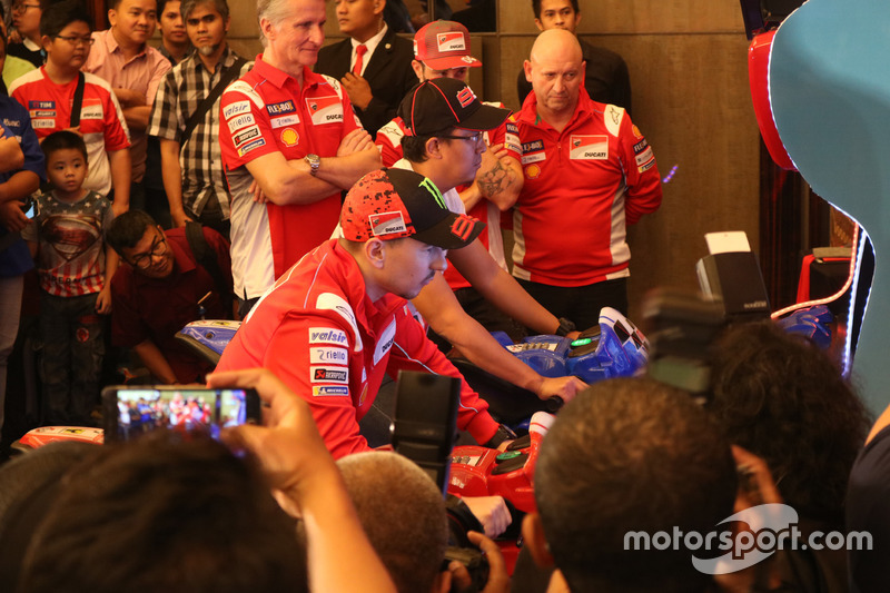 Jorge Lorenzo, Ducati Team