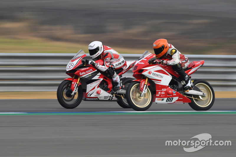 AP250: Mario Suryo Aji, Astra Honda Racing Team and Sethu Rajiv, Idemitsu Honda Racing India by T.Pro Ten10
