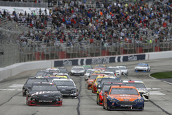 Clint Bowyer, Stewart-Haas Racing, Haas Automation Ford Fusion Brad Keselowski, Team Penske, Autotrader Ford Fusion
