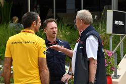 Cyril Abiteboul, Managing Director Renault Sport F1, Christian Horner, Team Principal Red Bull Racing e il Dr Helmut Marko, Consulente Red Bull Motorsport