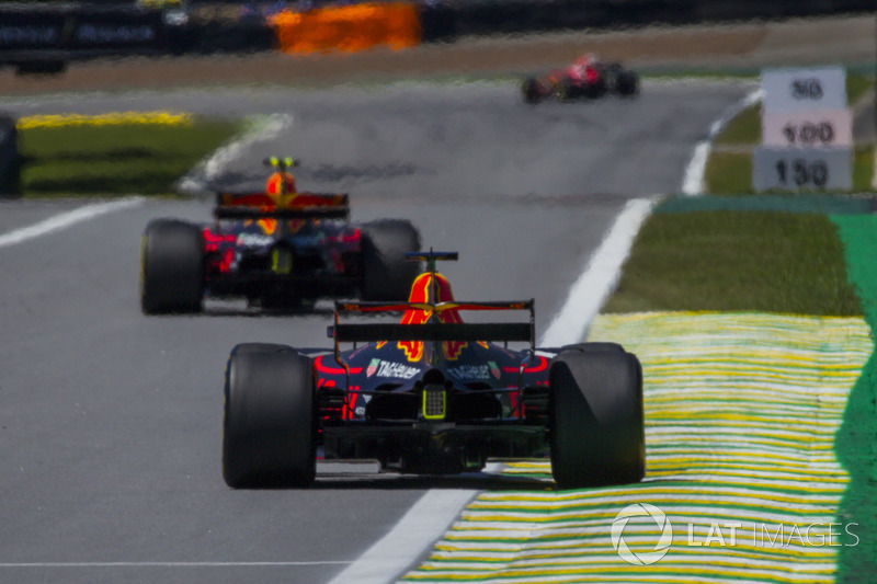 Max Verstappen, Red Bull Racing RB13 et Daniel Ricciardo, Red Bull Racing RB13