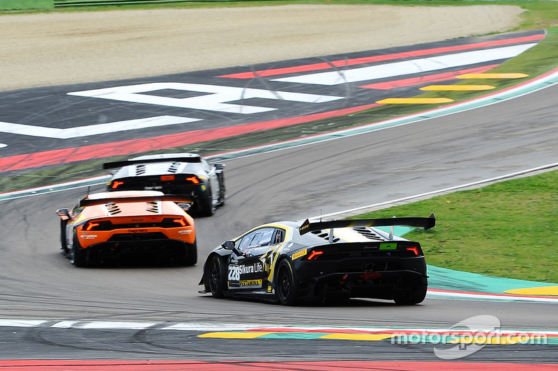 #228 X-One Racing Team