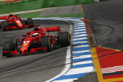 Sebastian Vettel en Kimi Raikkonen, Ferrari SF71H