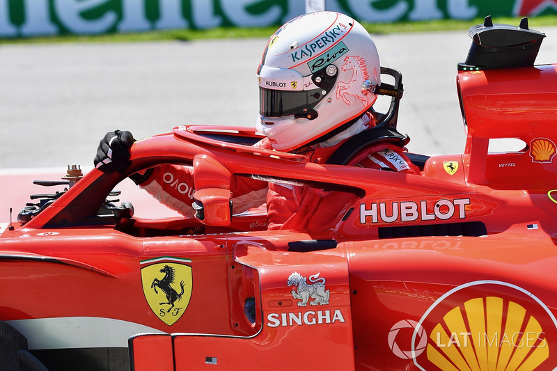 Pole sitter Sebastian Vettel, Ferrari SF71H in parc ferme