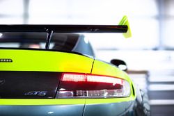 Aston Martin Vantage GT8
