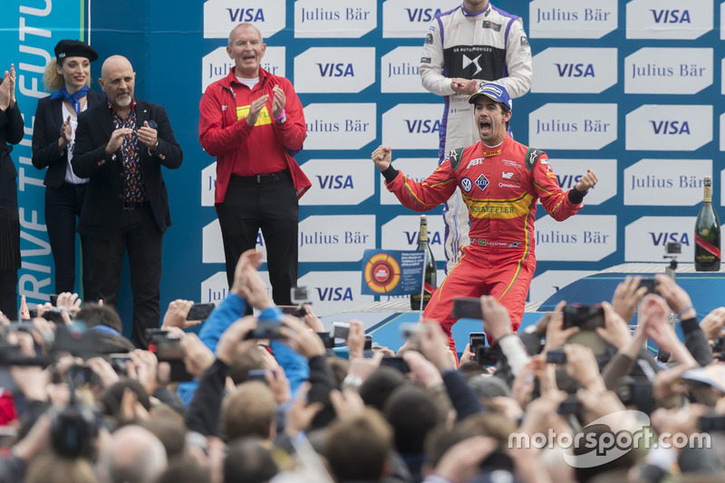 Podium: Sieger Lucas di Grassi, ABT Schaeffler Audi Sport