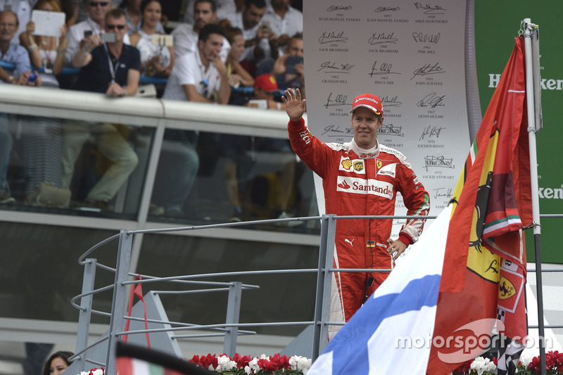 Podium: Sebastian Vettel, Ferrari SF16-H