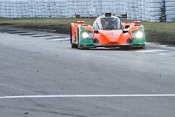 #55 Mazda Motorsports Mazda Prototype: Jonathan Bomarito, Tristan Nunez