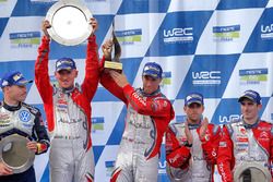 Winners Kris Meeke, Paul Nagle, Citroën DS3 WRC, Citroën World Rally Team, third place Craig Breen, Scott Martin, Citroën World Rally Team