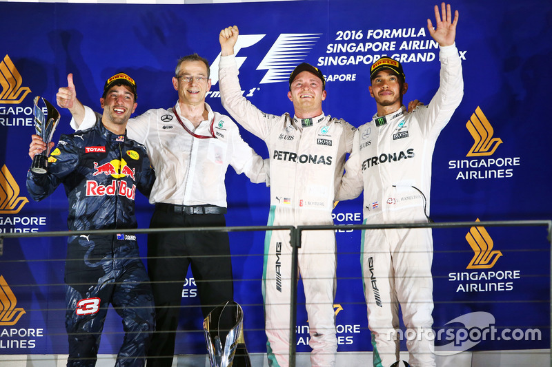 Podium (L to R): second place Daniel Ricciardo, Red Bull Racing; Race winner Nico Rosberg, Mercedes AMG F1; third place Lewis Hamilton, Mercedes AMG F1