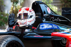 Principe Alberto II guida una Venturi Formula E